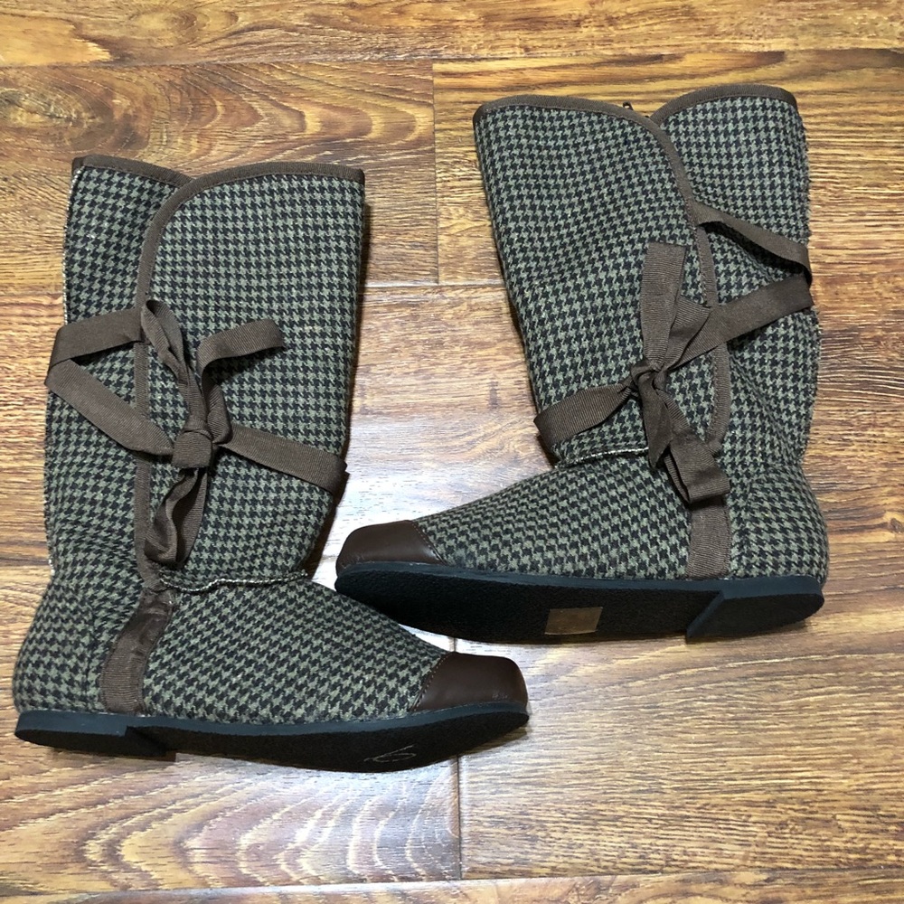 Brown Fluffy Boots
